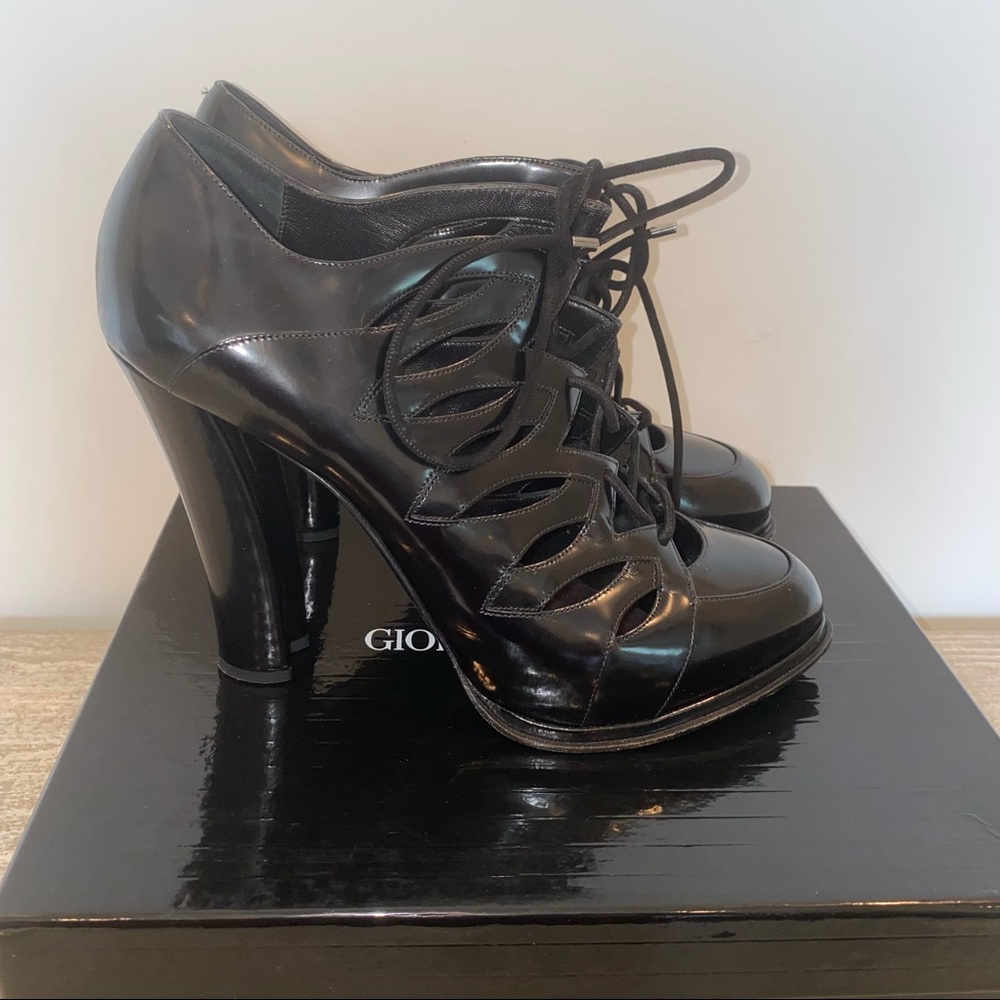AUTHENTIC Giorgio Armani Black Heels Women’s Size 10 (41M EU) **Pre-Owned**